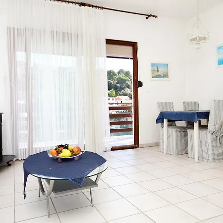 Appartement Zavalatica 9285b *